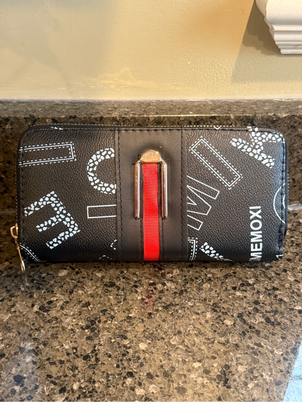 NWT women's wallet